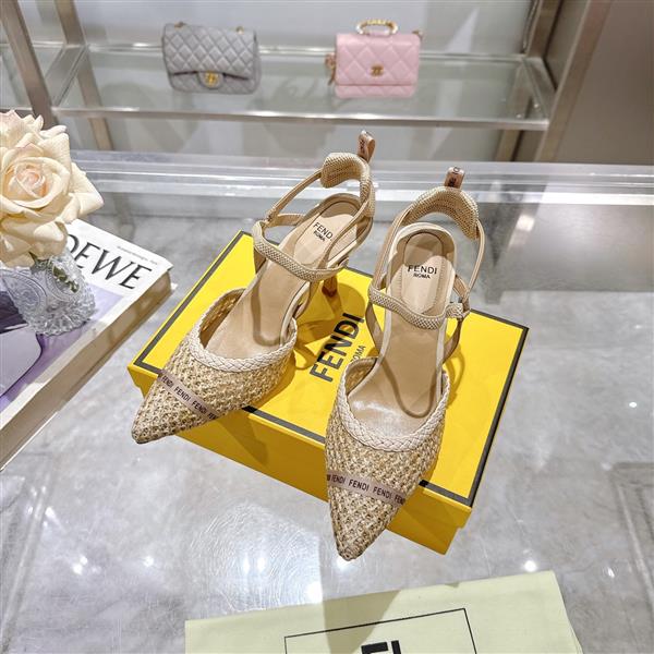 2025112818418938 260